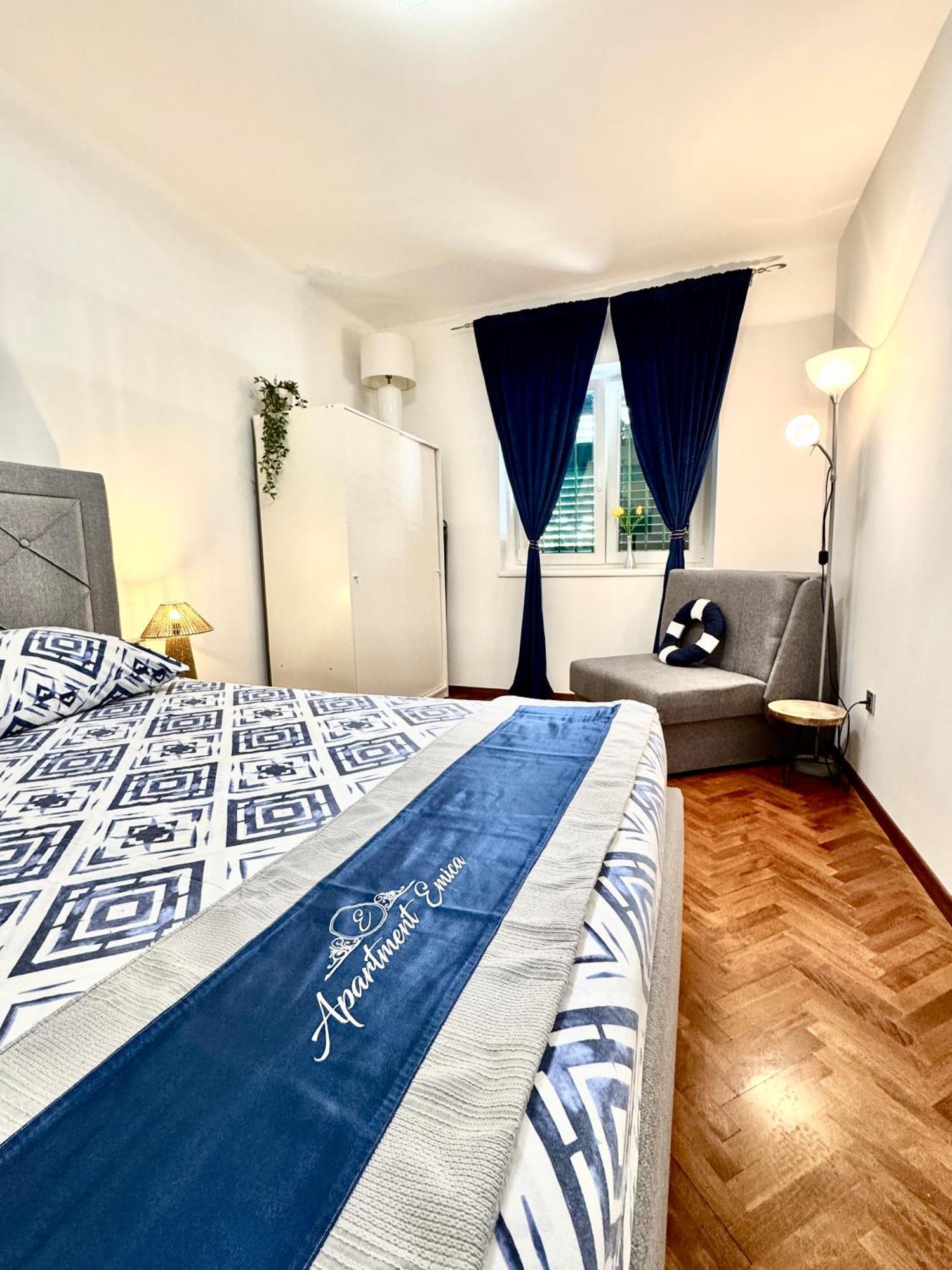 Apartament Emica